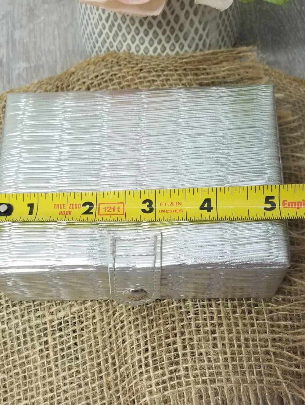Silver Metallic Portable Jewelry box
